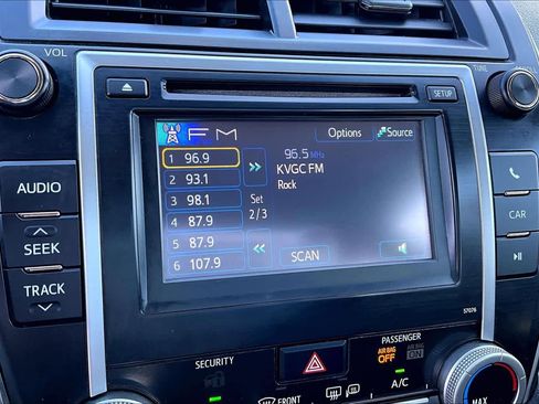 Used 2013 Toyota Camry SE FWD image 26