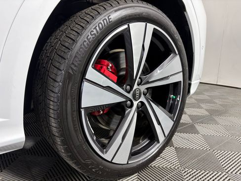 New 2025 Audi SQ5 Premium Plus image 9