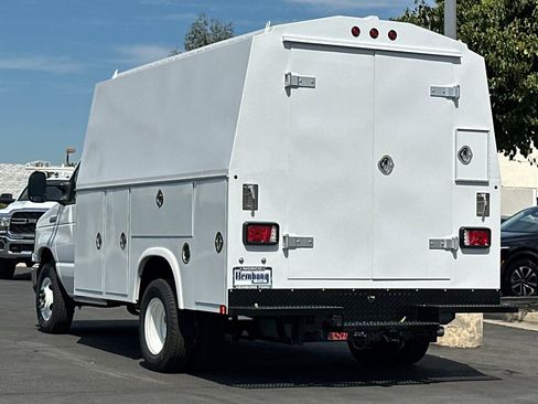 New 2025 Ford E-350 and Econoline 350 Super Duty w/ Power Equipment Group image 6