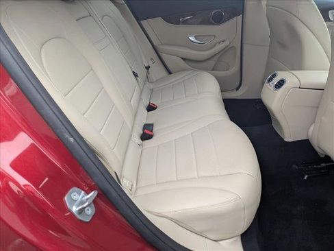 Used 2018 Mercedes-Benz GLC 300 image 18