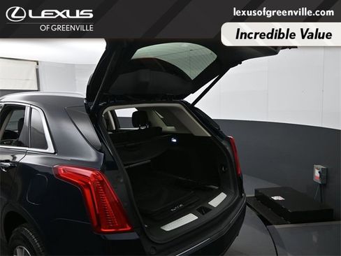 Used 2017 Cadillac XT5 Luxury w/ Driver Awareness Package image 30