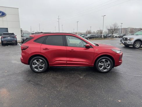 Used 2024 Ford Escape ST-Line Select w/ Tech Pack #2 image 3
