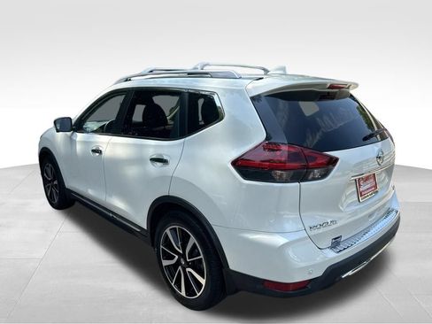 Used 2019 Nissan Rogue SL w/ Premium Package FWD image 3