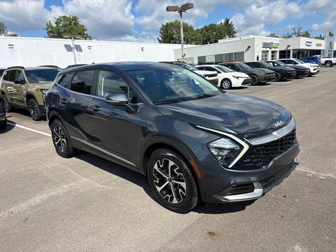Used 2023 Kia Sportage EX FWD image 2