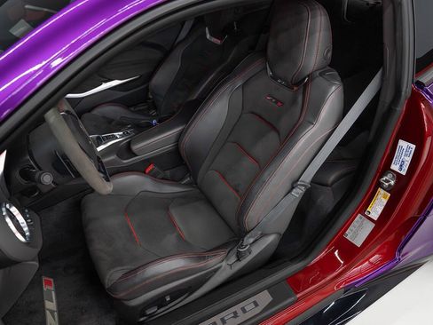 Used 2018 Chevrolet Camaro ZL1 RWD image 41