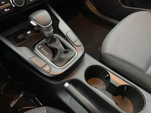 Used 2025 Kia Soul LX w/ LX Technology Package image 39