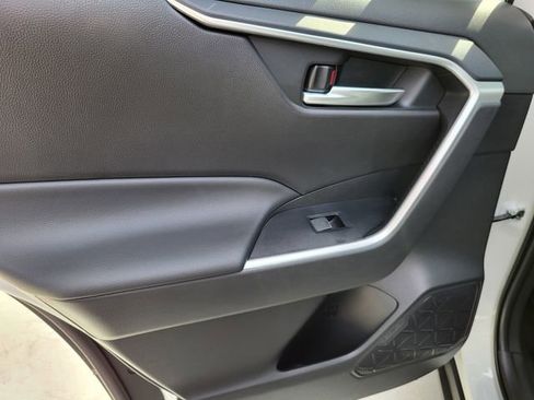 Used 2025 Toyota RAV4 XLE w/ Convenience Package image 35