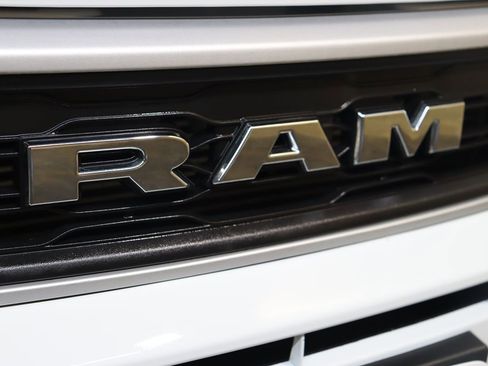 Used 2021 RAM ProMaster City Tradesman SLT image 12