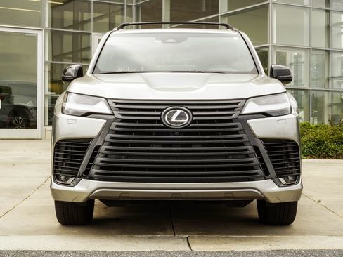 Used 2025 Lexus LX 700h Luxury w/ Appearance Package AWD/4WD image 7