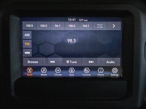 Used 2021 Jeep Gladiator Sport AWD/4WD image 8