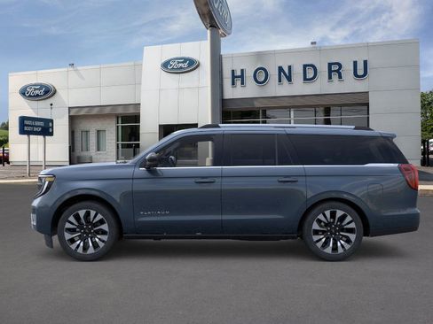 New 2025 Ford Expedition Max Platinum w/ Driver's Package image 3