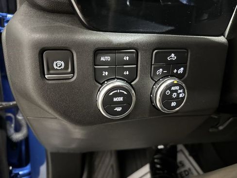 Certified 2024 GMC Sierra 1500 Elevation image 17