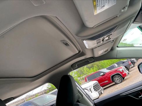 Used 2024 Toyota RAV4 XLE w/ Convenience Package image 14