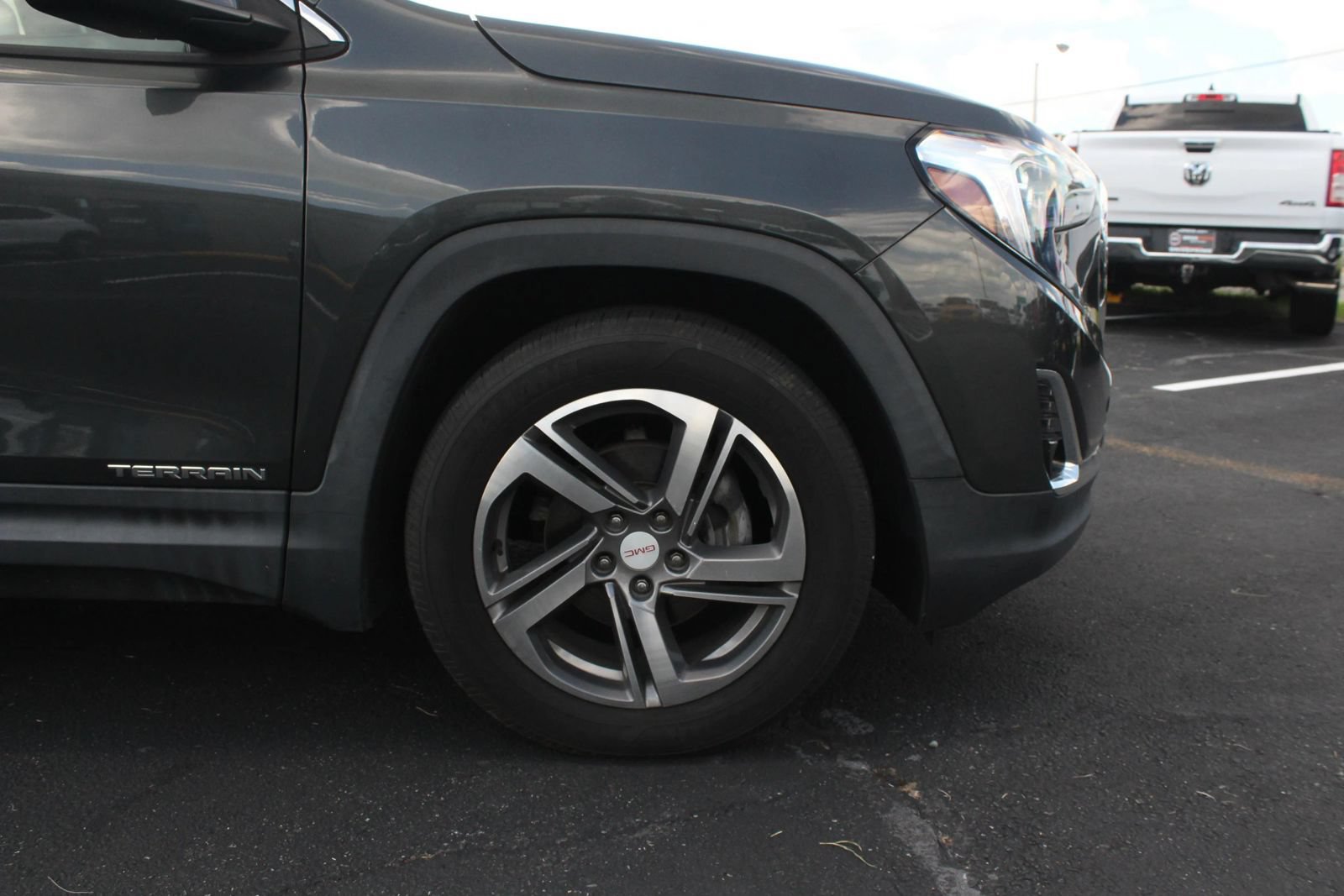 Used 2020 GMC Terrain SLT FWD image 10