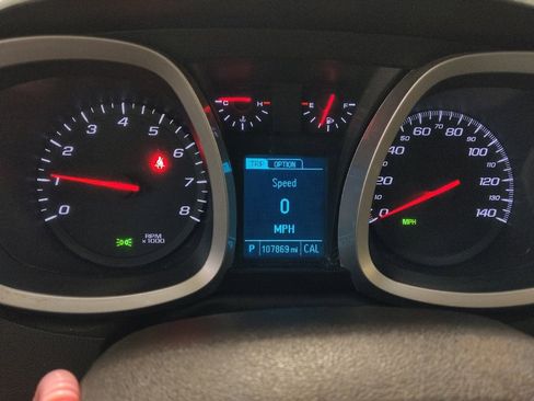 Used 2015 Chevrolet Equinox LT image 23