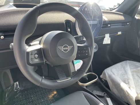 New 2026 MINI Cooper 4-Door Hardtop FWD image 10