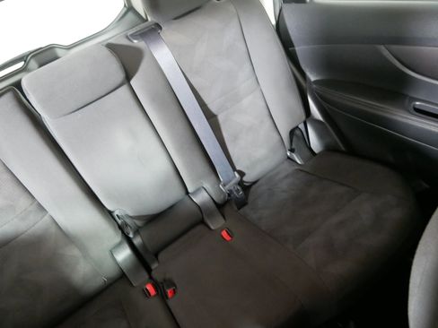 Used 2016 Nissan Rogue S image 14