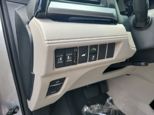 New 2026 Honda Odyssey Touring image 10