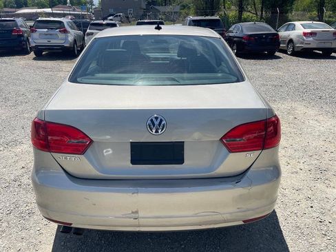 Used 2014 Volkswagen Jetta SE FWD image 6
