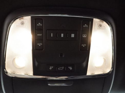 Used 2016 Jeep Grand Cherokee Summit w/ Platinum Series Group AWD/4WD image 27