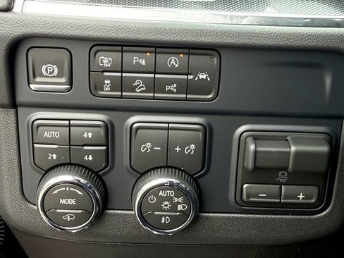 New 2026 Chevrolet Tahoe RST w/ RST Capability Package AWD/4WD image 22