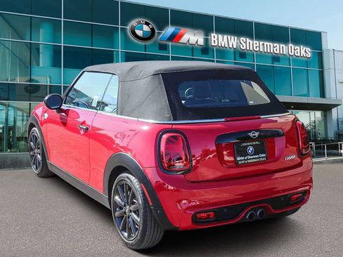 Used 2019 MINI Cooper S w/ Premium Package image 12