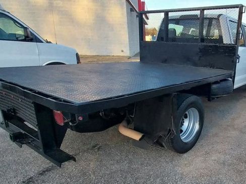 Used 2017 Ford F350 XL w/ Power Equipment Group RWD image 5