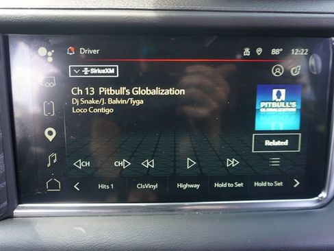 Used 2023 GMC Yukon XL Denali w/ Advanced Technology Package AWD/4WD image 12