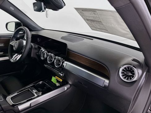 New 2026 Mercedes-Benz GLB 250 image 29