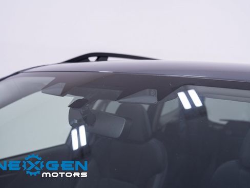 Used 2024 Subaru Forester Premium image 29