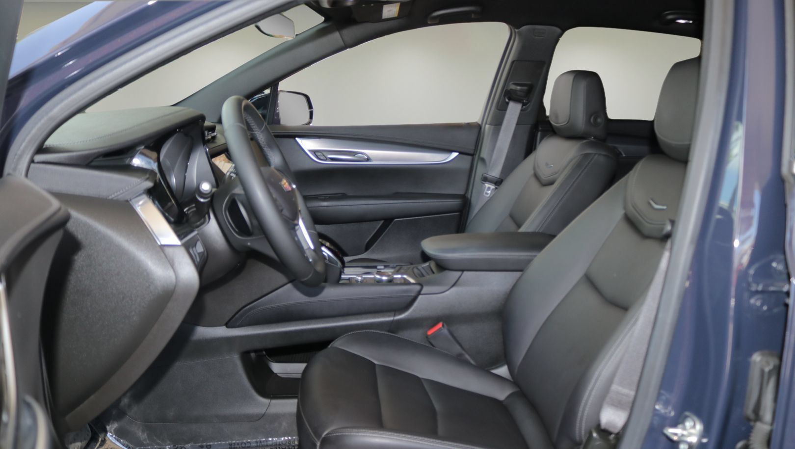 Used 2024 Cadillac XT5 Luxury FWD image 11