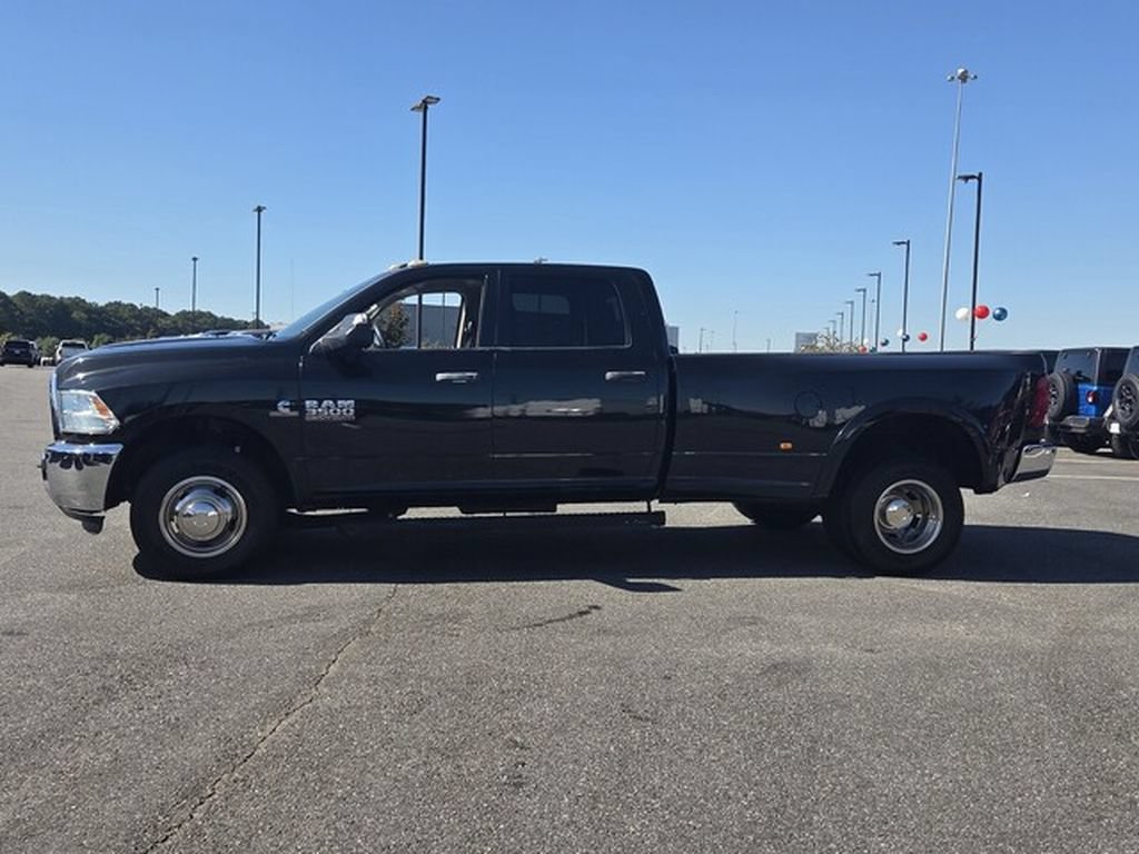 Used 2016 RAM 3500 Tradesman w/ Chrome Appearance Group RWD image 2