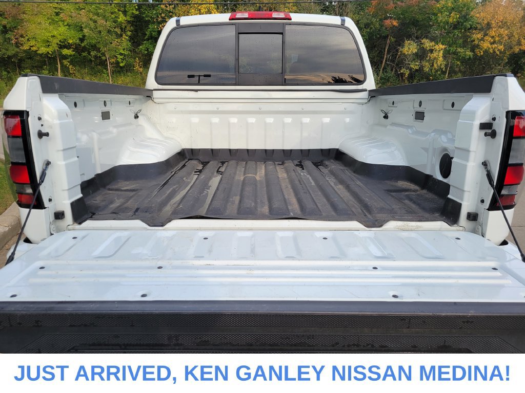 Certified 2022 Nissan Frontier SV w/ Technology Package AWD/4WD image 5