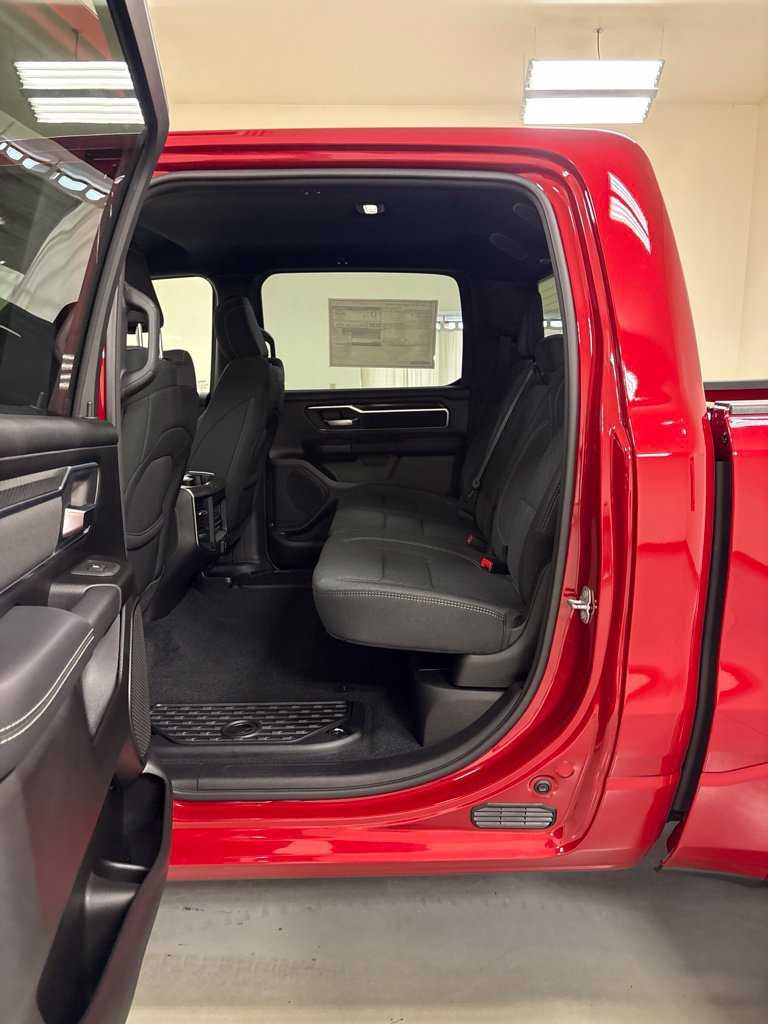 New 2027 RAM 1500 4x4 Crew Cab image 21