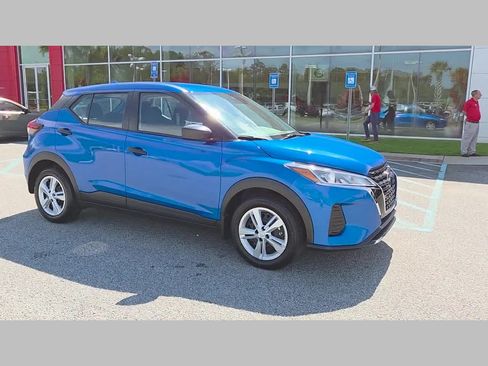 Used 2025 Nissan Kicks Play S FWD image 37