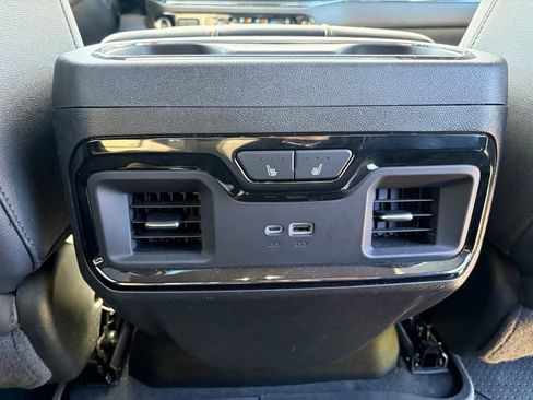 Used 2024 Chevrolet Silverado 2500 ZR2 w/ Technology Package AWD/4WD image 53