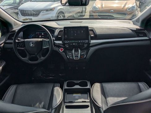 Used 2024 Honda Odyssey Elite image 15