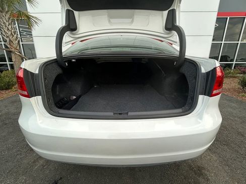Used 2014 Volkswagen Passat 1.8T SE image 18