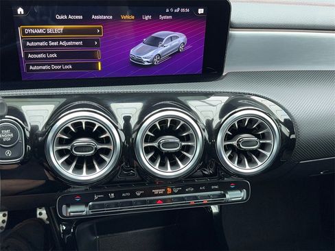 Used 2022 Mercedes-Benz CLA 250 4MATIC image 25