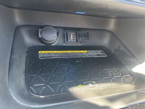 Used 2020 Toyota RAV4 XSE AWD/4WD image 72