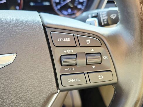Used 2015 Hyundai Genesis 3.8 AWD/4WD image 23
