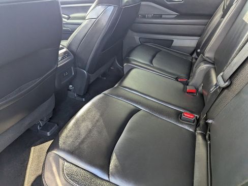 Certified 2024 Nissan Pathfinder SL image 15