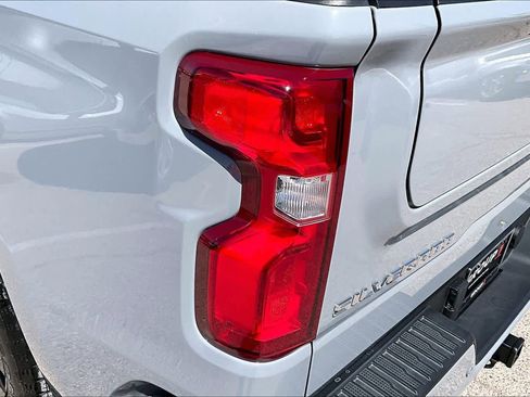 Used 2025 Chevrolet Silverado 1500 RST image 27