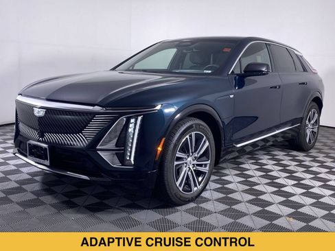 Certified 2024 Cadillac Lyriq Sport AWD/4WD image 17