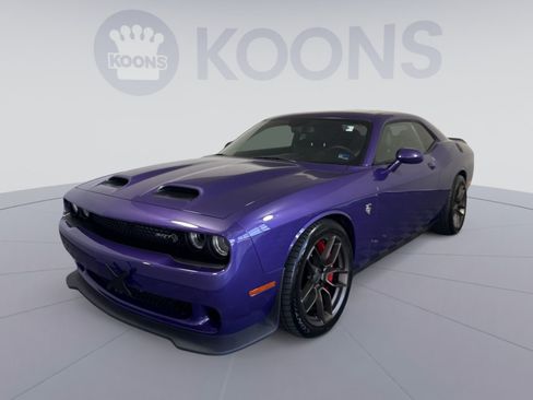 Used 2023 Dodge Challenger SRT Hellcat RWD image 1