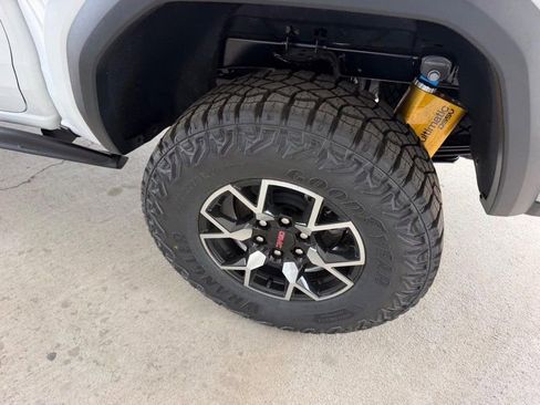New 2026 GMC Canyon AT4X AWD/4WD image 5