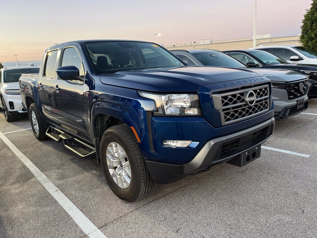 Used 2023 Nissan Frontier SV w/ SV Convenience Package AWD/4WD image 2