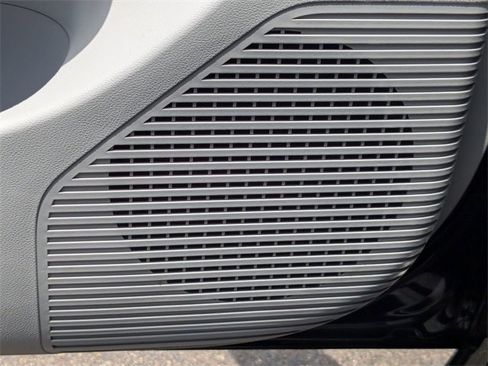 Used 2025 Hyundai Kona SE image 10