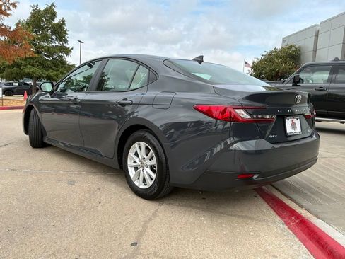 Used 2026 Toyota Camry LE FWD image 8