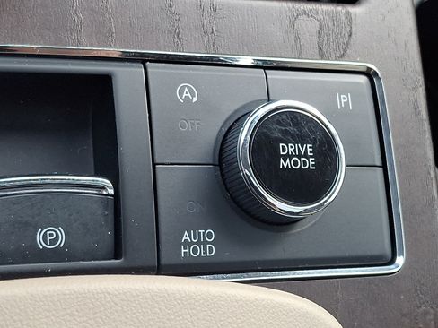 Certified 2024 Lincoln Navigator Reserve AWD/4WD image 23